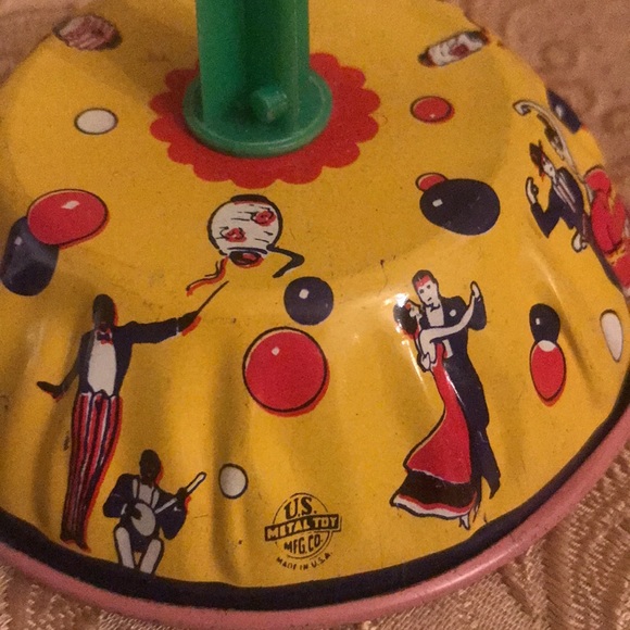 Vintage tin Noisemaker by US Metal Toy Mfg Co - Picture 3 of 7